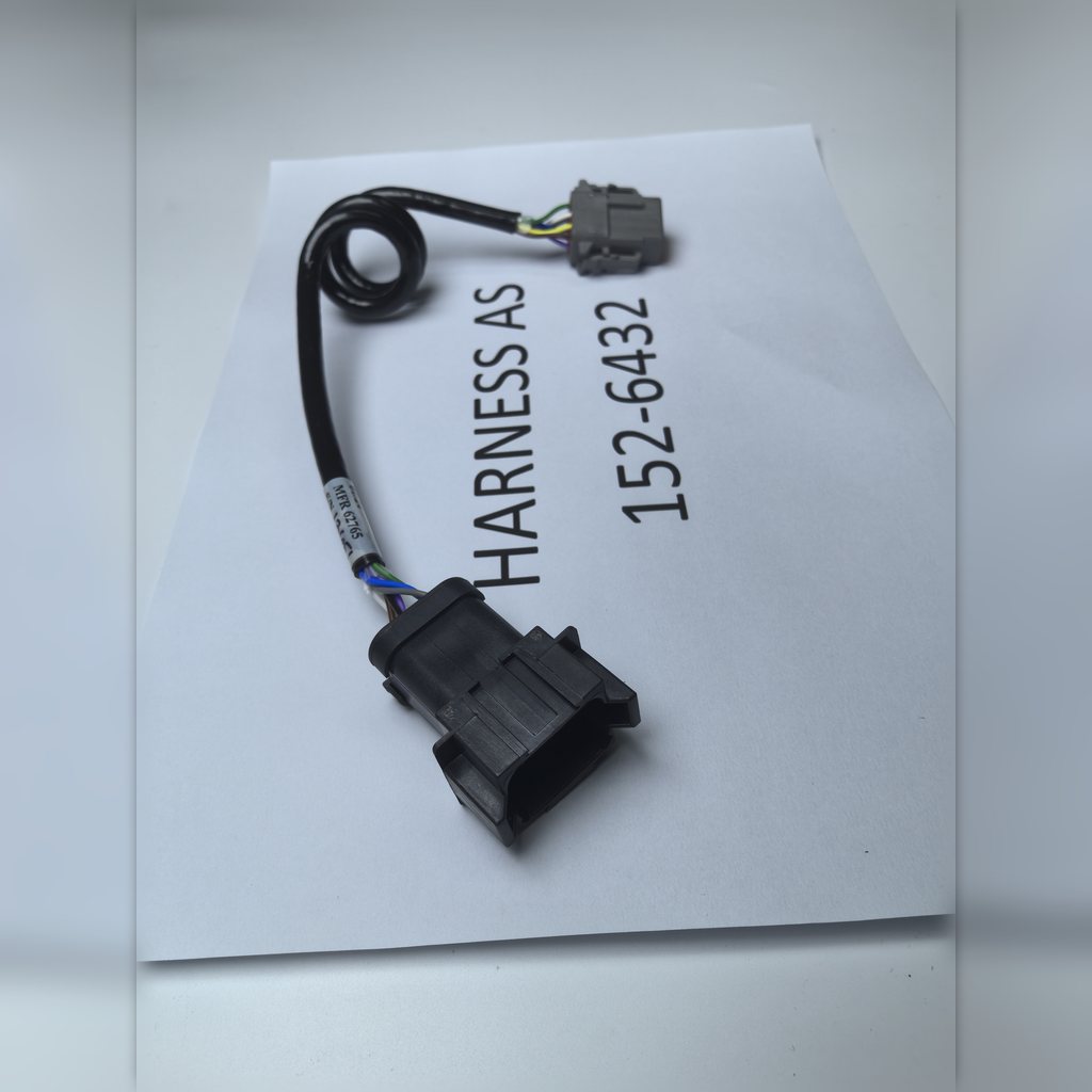 1526432 Harness - short harness and connectors above a part-number sheet