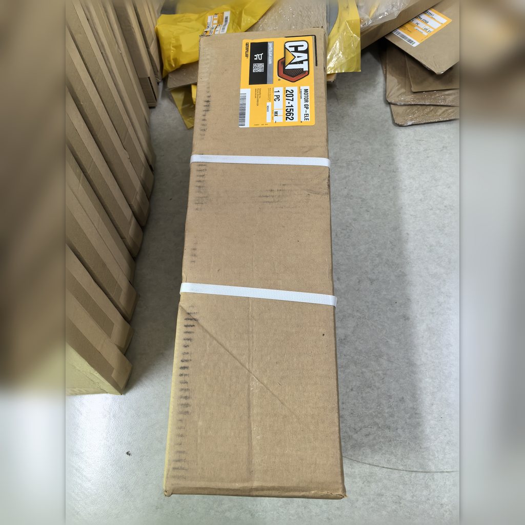 2071562 Electric Starting Motor Group - long strapped shipping carton with parts labels