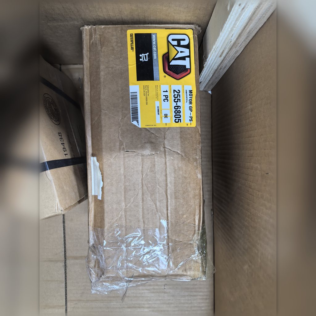2556805 Motor group - narrow packaging sleeve inside a shipping carton