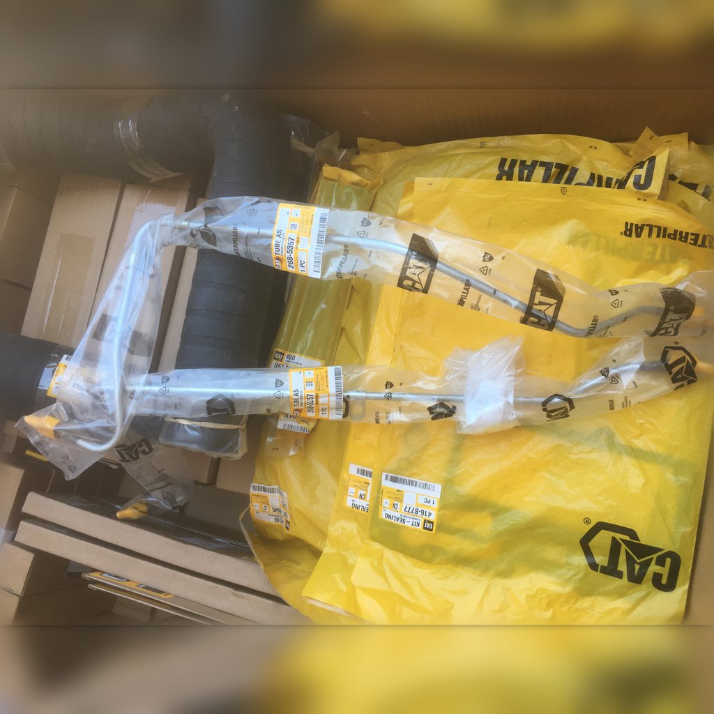 2685357 Tube assembly - tube assemblies laid in yellow packaging