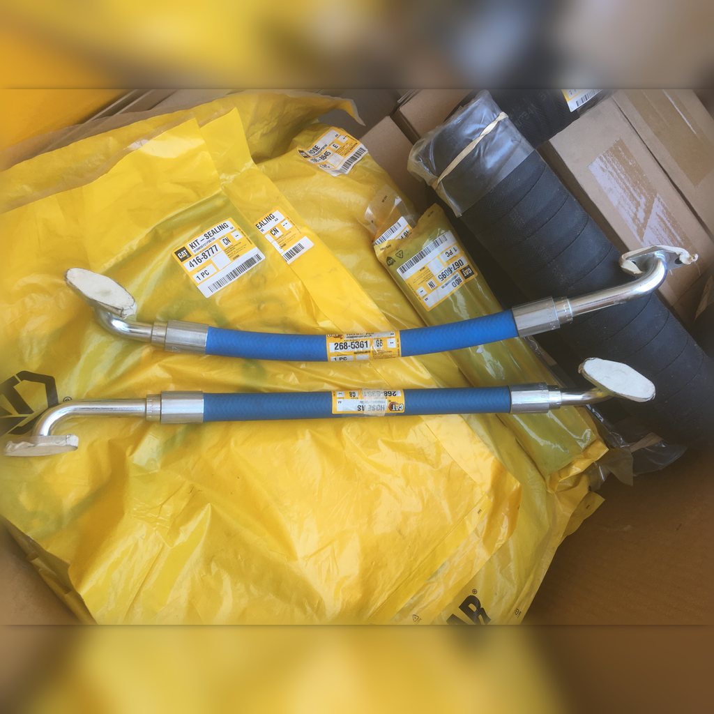 2685361 Hose assembly - hose assemblies in a carton with yellow wrapping