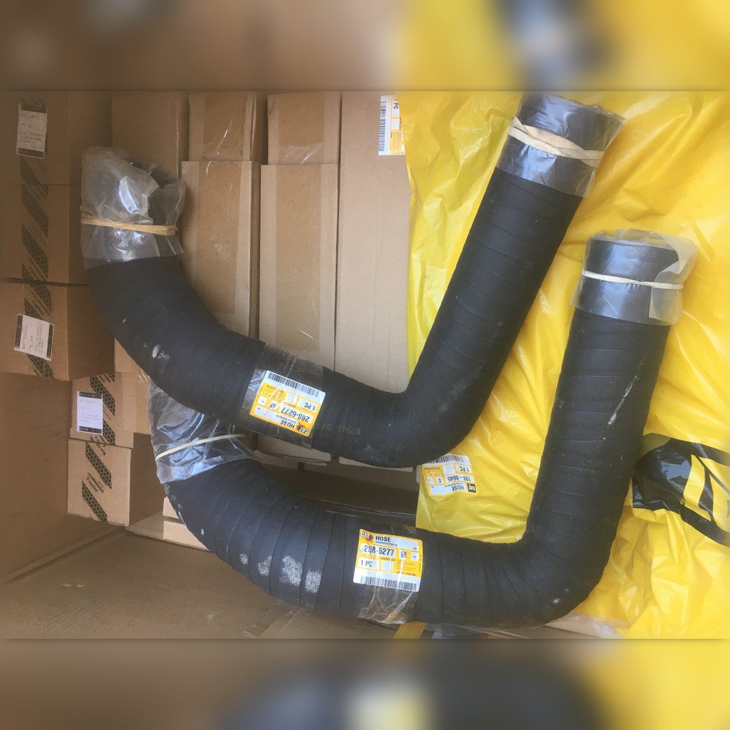2686277 Hose - two curved hoses in a carton