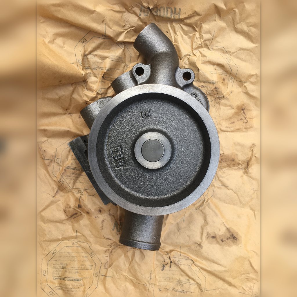 3522138 Water Pump Assembly - pulley face viewed directly from above