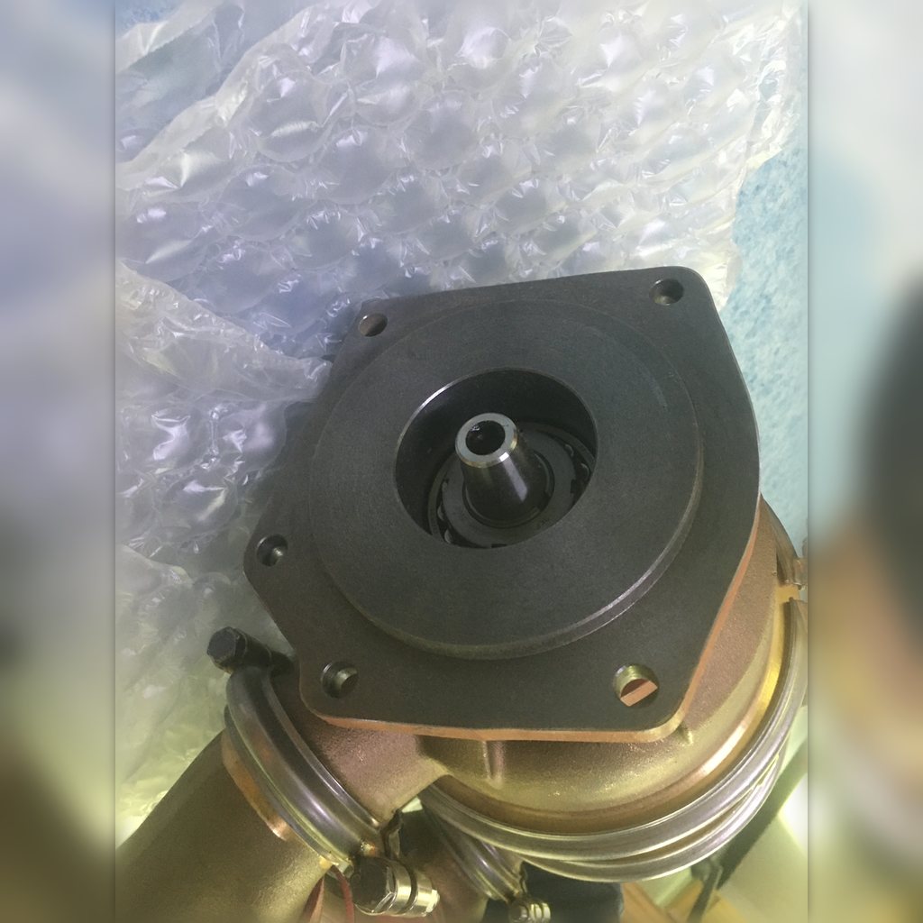 4361239 Pump group - pump viewed from above showing a black circular end